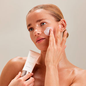 THE RITUAL OF NAMASTE polishing exfoliator