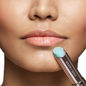 FUTURIST HYDRAPLUMP getinte lippenbalsem