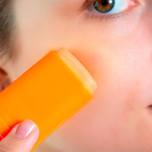 GLOW EFFECT facial solar SPF50+