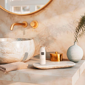 HAIR CARE COLLECTION refreshing dry shampoo