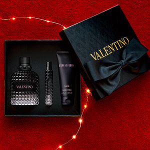 VALENTINO UOMO ROJEN V ROMU PRIMERU