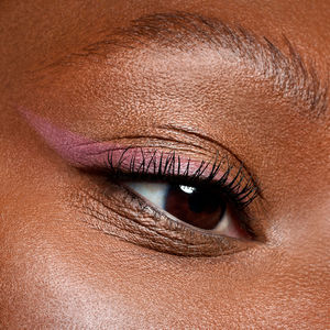 VELVET GLIDE matte eyeliner