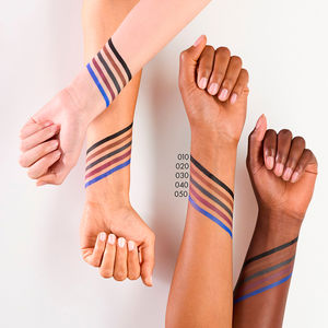 VELVET GLIDE matte eyeliner