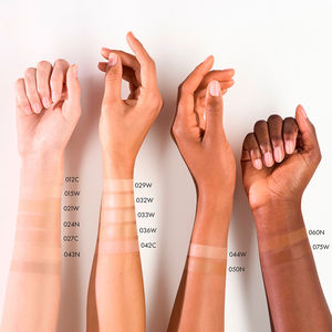 INVISIBLE COVER Foundation