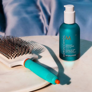 Máscara de noite sem enxaguamento HYDRATION, adequada para todos os tipos de cabelo.