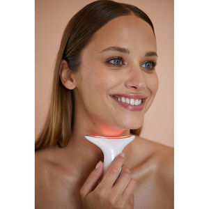 ANTI-AGING FACE AND NECK device