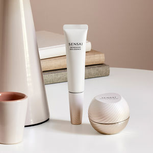 TOTAL EYE TREATMENT