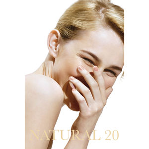 Base de maquillage waterproof DELFY FOUNDATION