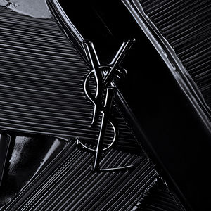 MASCARA VOLUME EFFET FAUX CILS