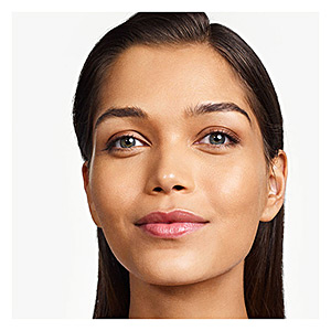 EVEN BETTER GLOW light reflecting makeup SPF15