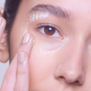 CREMIGE AUGENPFLEGE mit Avocado